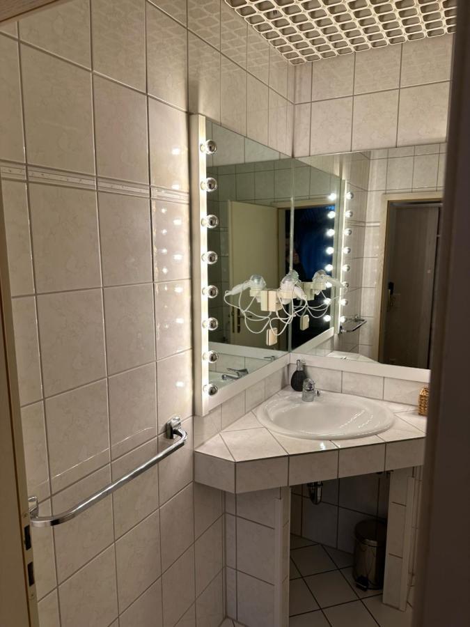 Hotel "Dream In" Heiligenhaus Ngoại thất bức ảnh